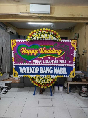 Papan Bunga di Manis Jaya